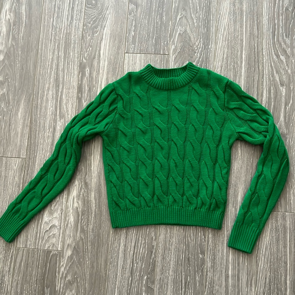 Green warm sweater by Polish brand Reserved size S